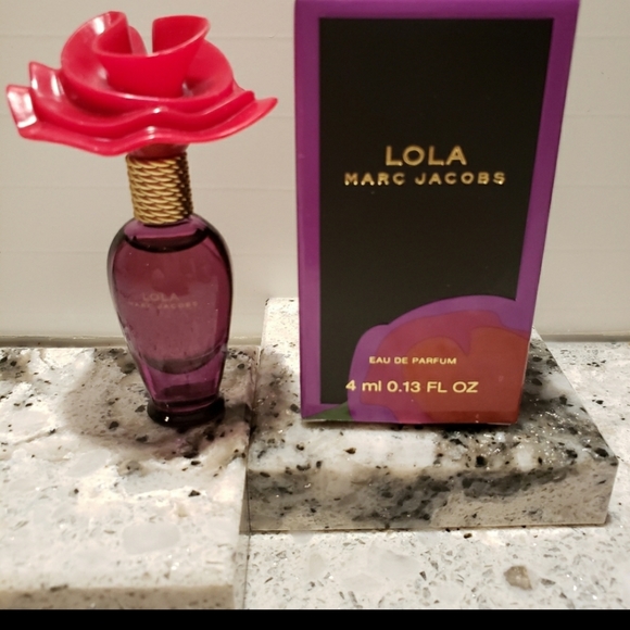Lola by Marc Jacobs mini.